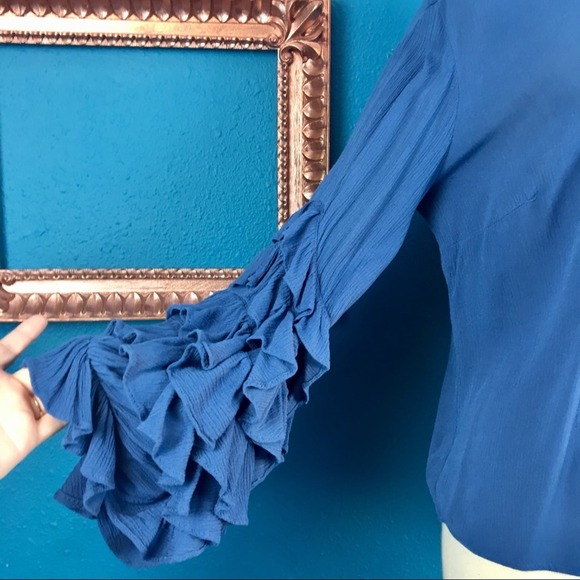 Guest Editor blue tiered ruffle sleeve blouse M - Picture 3 of 6